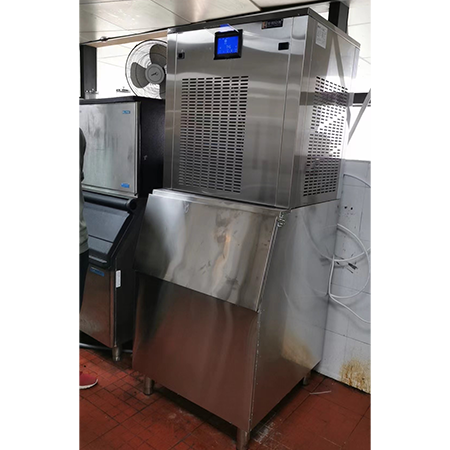 500公斤雪花制冰機交付深圳某自助餐